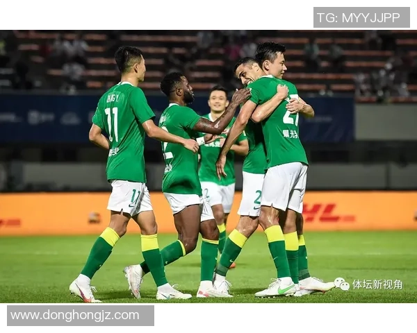 武汉篮球队以96分高居总决赛积分榜首位展现强劲实力