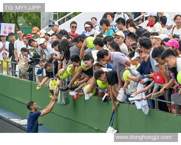 上海网球队比赛经验引发热议球迷对表现和战术提出不同看法