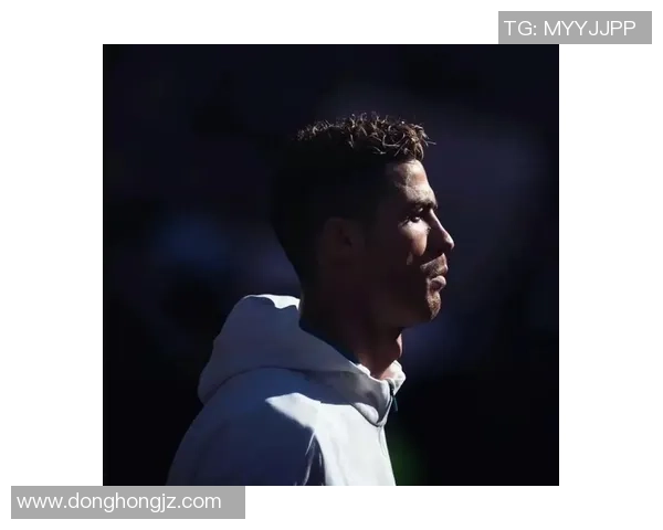 足球明星头像拍摄软件助你轻松打造个性化足球风格头像,尽显球场魅力 足球明星头像拍摄软件助你轻松打造个性化足球风格头像,尽显球场魅力